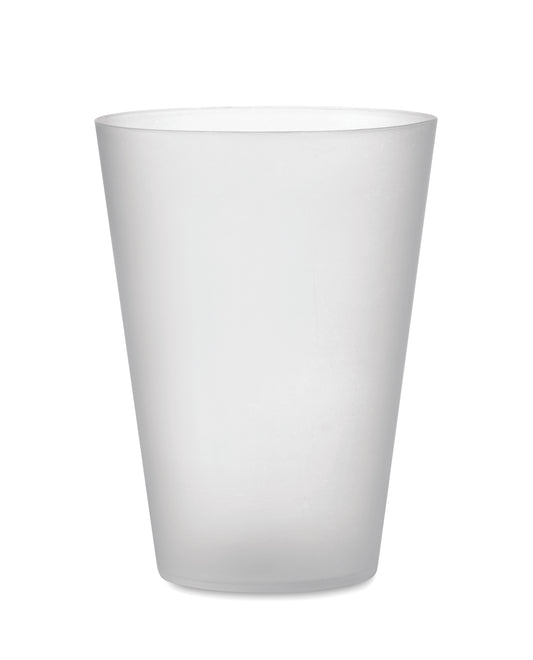 Wiederverwendbarer PP-Becher mit gefrosteter Oberfläche. Ideal für Festivals. Füllmenge: 300 ml.