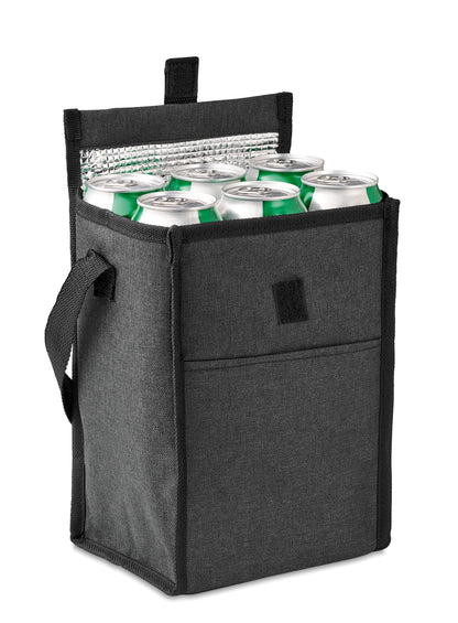Lunch-Tasche aus 600D RPET mit Isolierung. Fronttasche. Fassungsvermögen 3 l. Isoliermaterial: Aluminiumfolie