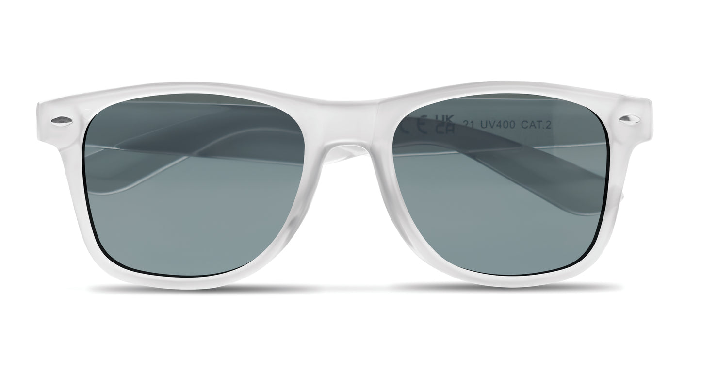 Klassische Sonnenbrille. Rahmen aus RPET. UV400-Schutz.