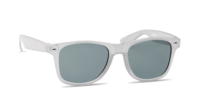 Klassische Sonnenbrille. Rahmen aus RPET. UV400-Schutz.