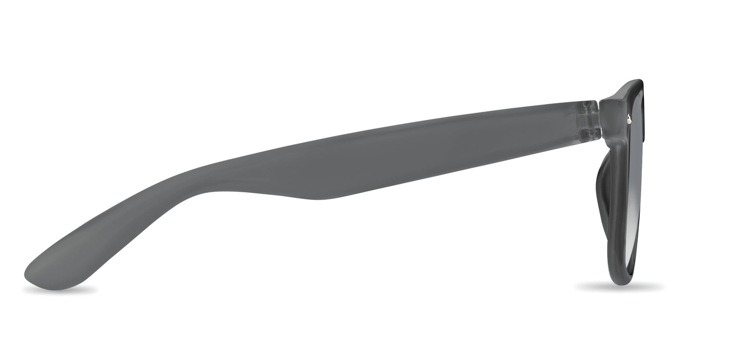 Klassische Sonnenbrille. Rahmen aus RPET. UV400-Schutz.