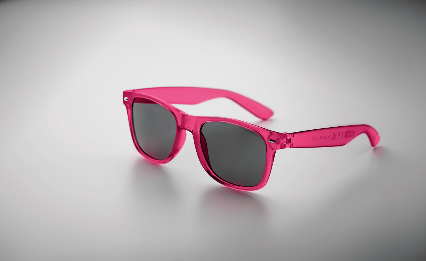 Klassische Sonnenbrille. Rahmen aus RPET. UV400-Schutz.