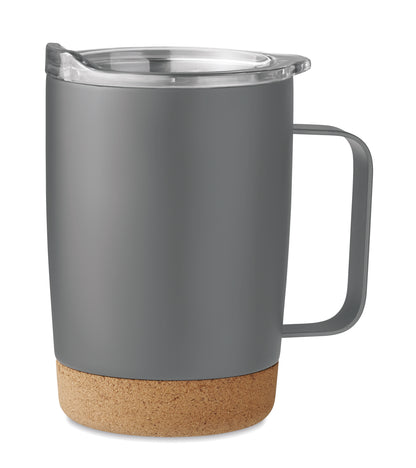 Becher aus doppelwandigem Edelstahl. Der Boden ist mit Kork abgesetzt. Schiebedeckel mit