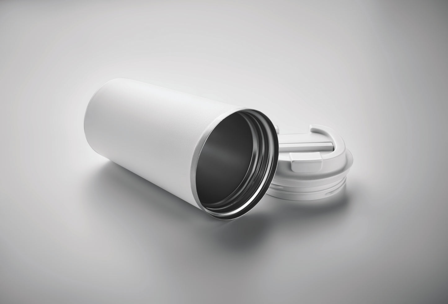 Doppelwandiger Trinkbecher aus recyceltem Edelstahl (90 % recycelter Edelstahl und 10 %