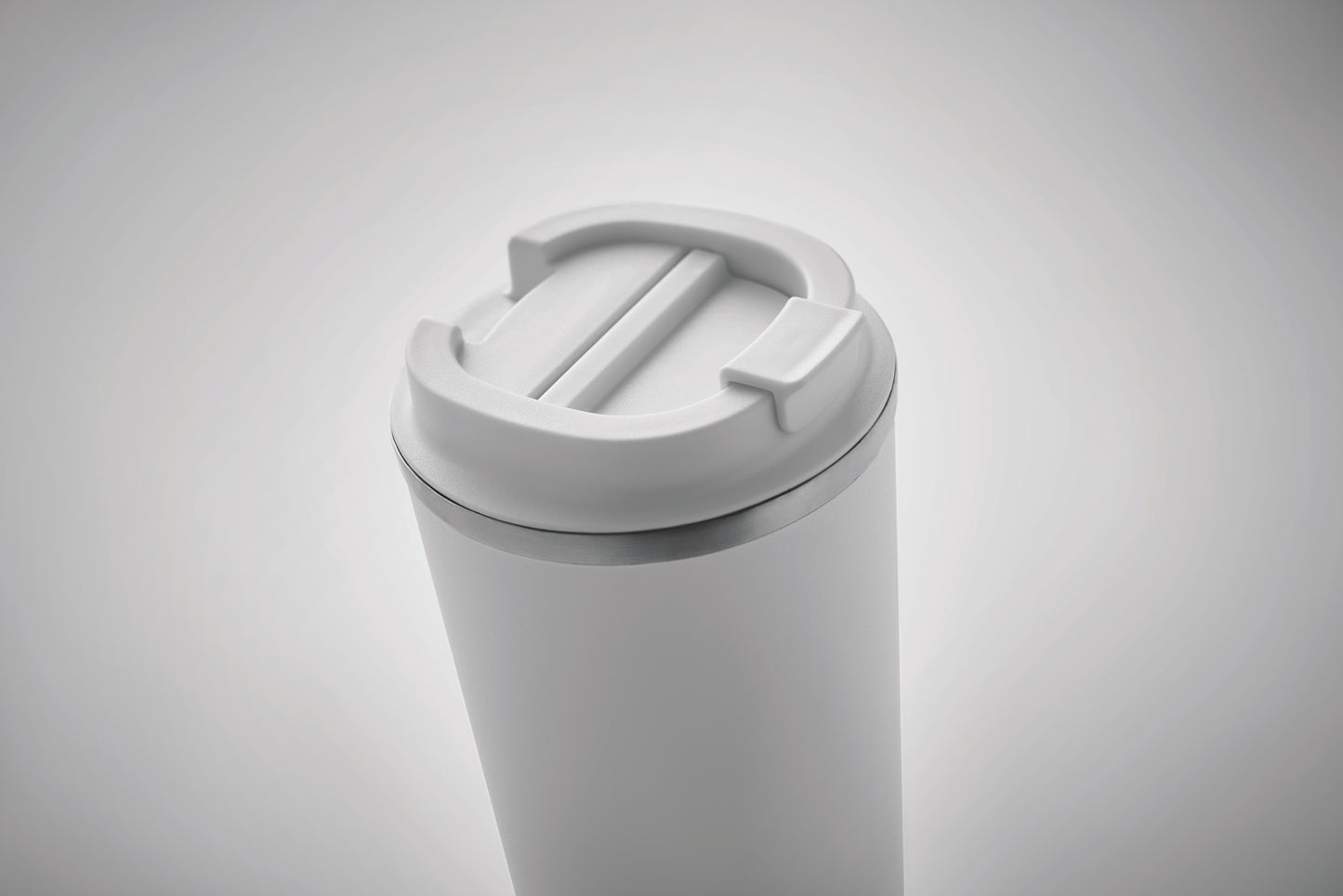 Doppelwandiger Trinkbecher aus recyceltem Edelstahl (90 % recycelter Edelstahl und 10 %