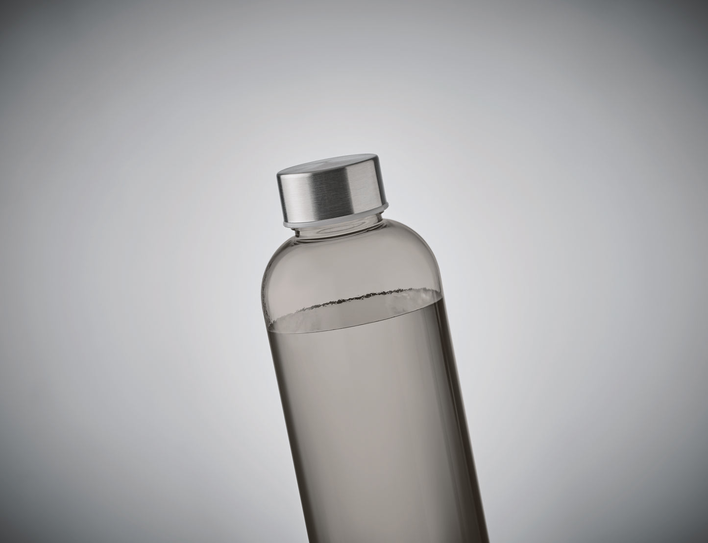 Trinkflasche aus BPA freiem Tritan™. Füllmenge: 1000 ml. Nicht geeignet für kohlensäurehaltige