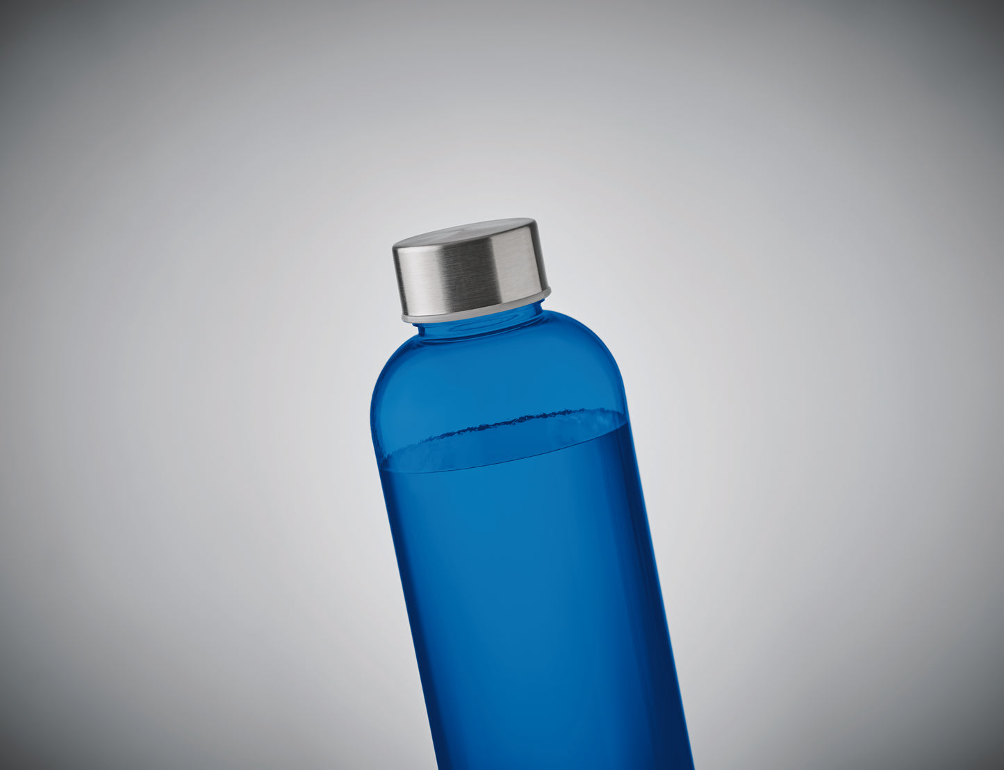 Trinkflasche aus BPA freiem Tritan™. Füllmenge: 1000 ml. Nicht geeignet für kohlensäurehaltige