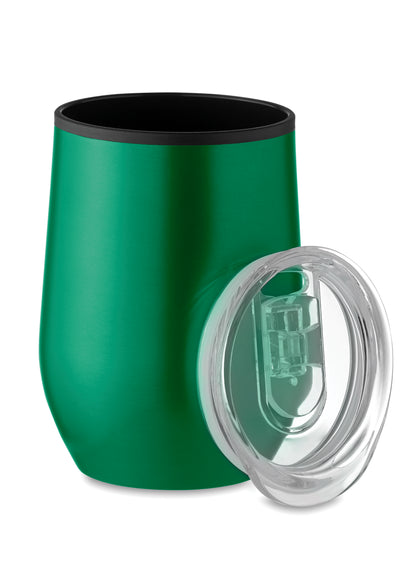 Doppelwandiger Trinkbecher aus Edelstahl mit PP-Innenseite und transparentem PS-Deckel. Füllmenge: 350 ml.