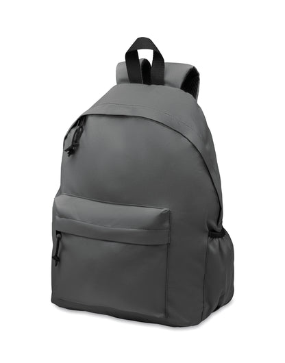 Rucksack mit Reißverschluss-Außentasche. Gepolsterter Rücken und seitliches Flaschenfach. 600D RPET-Polyester.