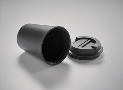 Doppelwandiger Trinkbecher mit Trinkdeckel aus PP. Füllmenge: 300 ml.Auslaufsicher.