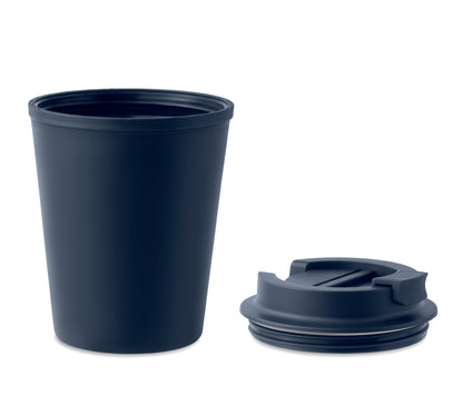 Doppelwandiger Trinkbecher mit Trinkdeckel aus PP. Füllmenge: 300 ml.Auslaufsicher.