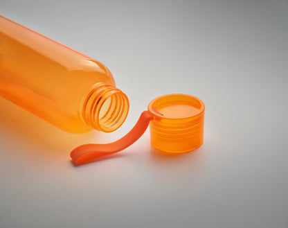 Trinkflasche aus BPA freiem Tritan™. Mit Silikonaufhänger. Füllmenge: 500 ml. Nicht geeignet