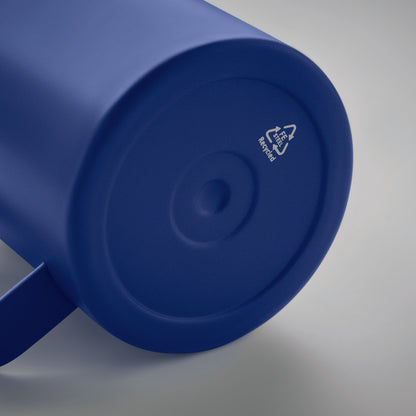 Doppelwandiger Trinkbecher aus recyceltem Edelstahl (90 % recycelter Edelstahl und 10 %