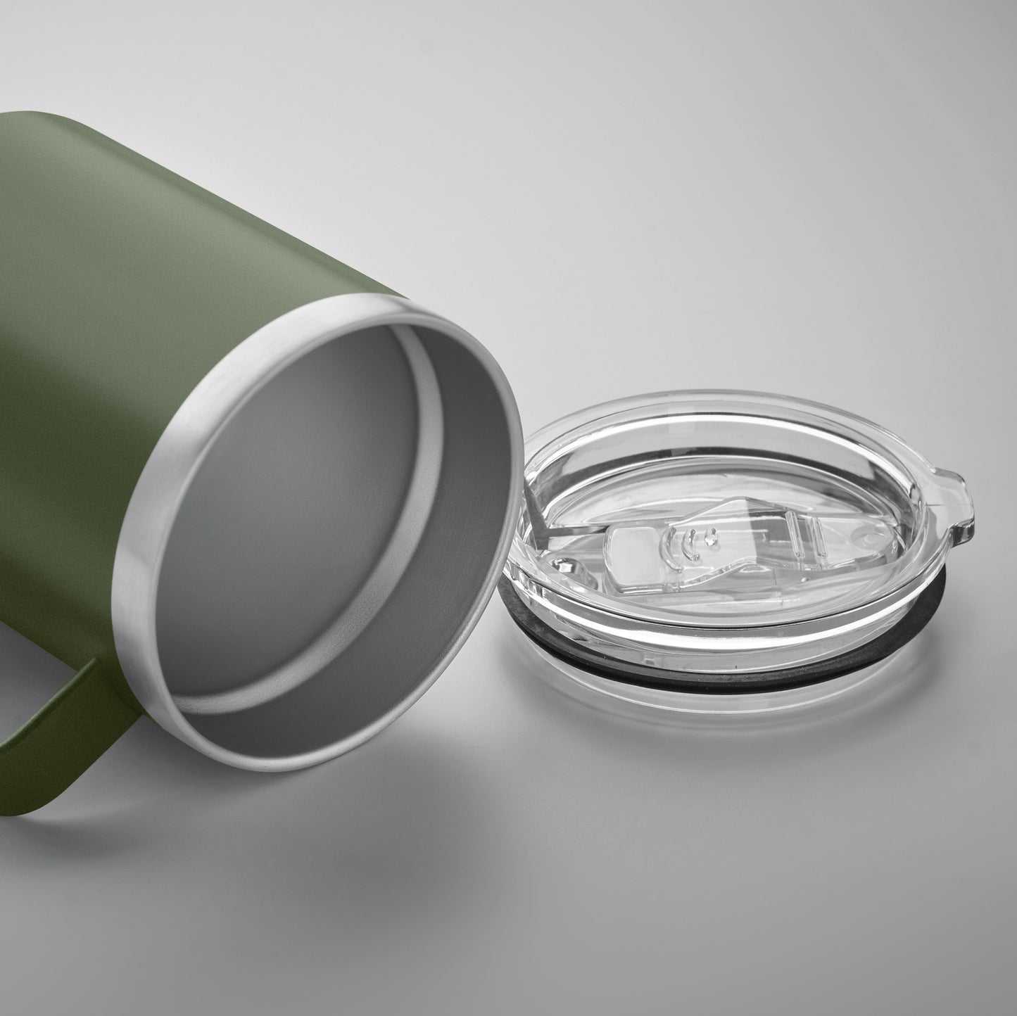 Doppelwandiger Trinkbecher aus recyceltem Edelstahl (90 % recycelter Edelstahl und 10 %