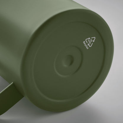 Doppelwandiger Trinkbecher aus recyceltem Edelstahl (90 % recycelter Edelstahl und 10 %