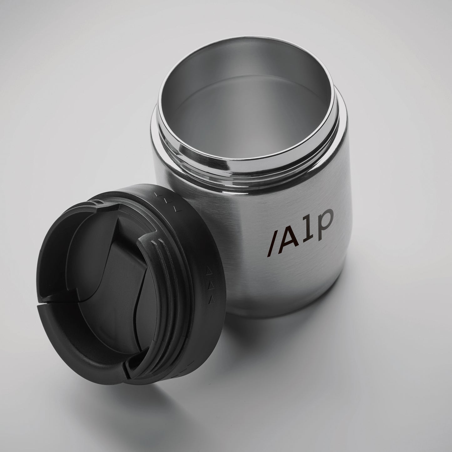 2in1 doppelwandige Isolierflasche aus Edelstahl mit abnehmbarem Flip-Lid Becher. Auslaufsicher. Füllmenge: Flasche: