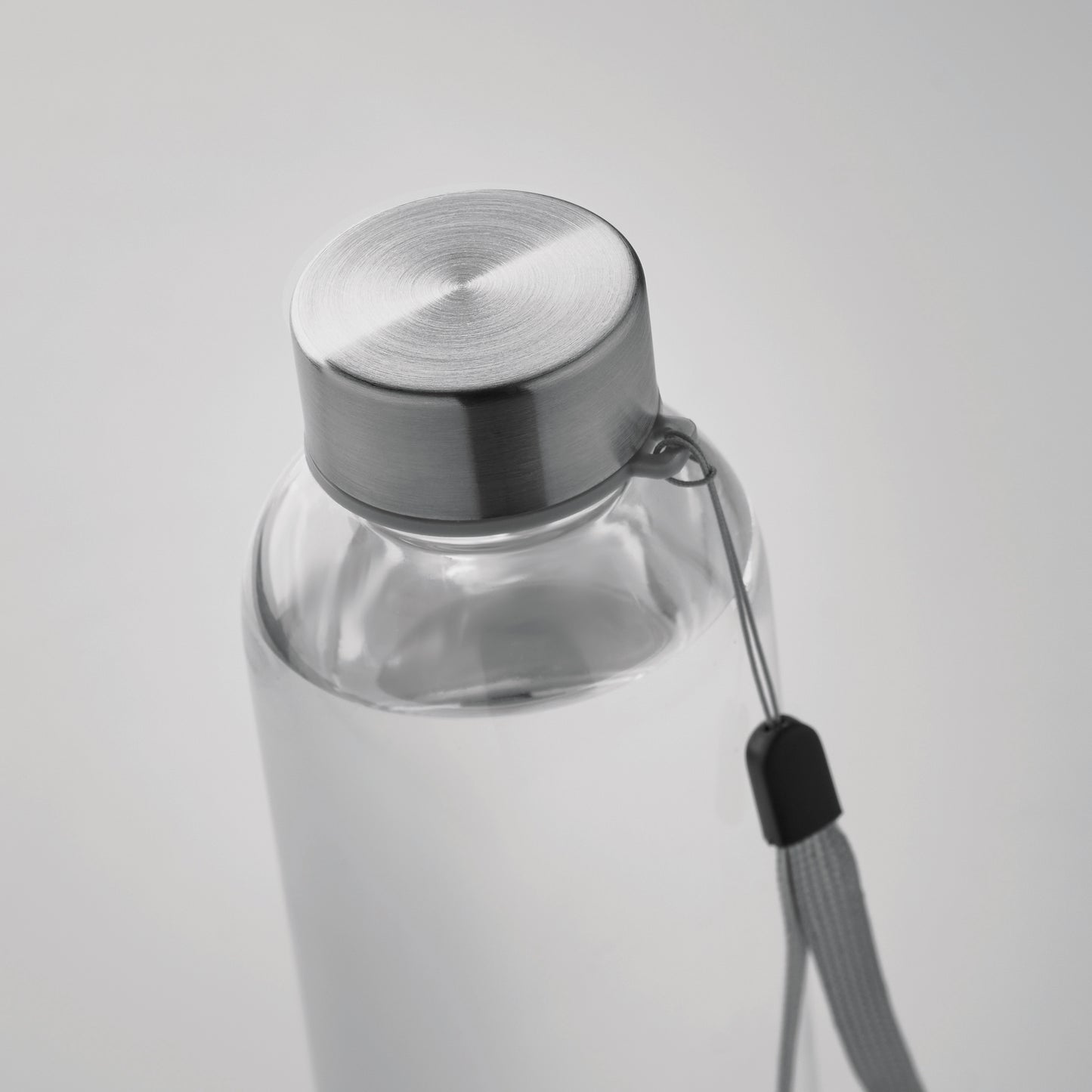 Trinkflasche aus Tritan Renew™. BPA-frei. Verschluss aus Edelstahl. Handschlaufe. Auslaufsicher. Füllmenge: 500