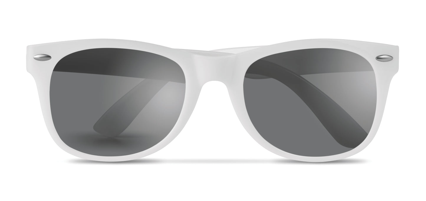 Sonnenbrille mit UV400-Schutz.