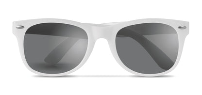 Sonnenbrille mit UV400-Schutz.