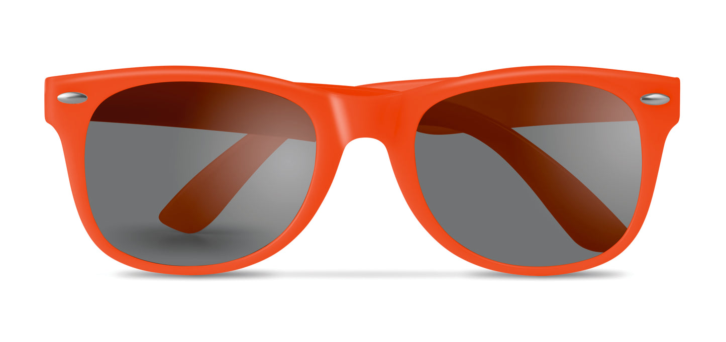 Sonnenbrille mit UV400-Schutz.