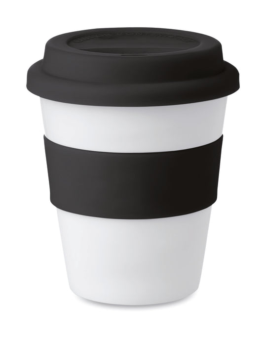 Einwandiger Becher aus glänzend weißem PP mit Silikon-Deckel und -Griff. Füllmenge: 350