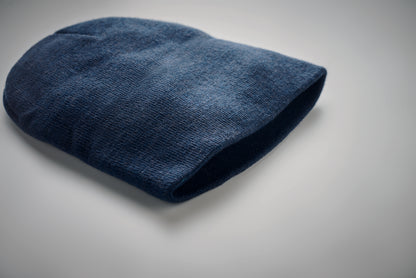 Gestrickte Beanie aus softem elastischem RPET Polyester. Unisex.